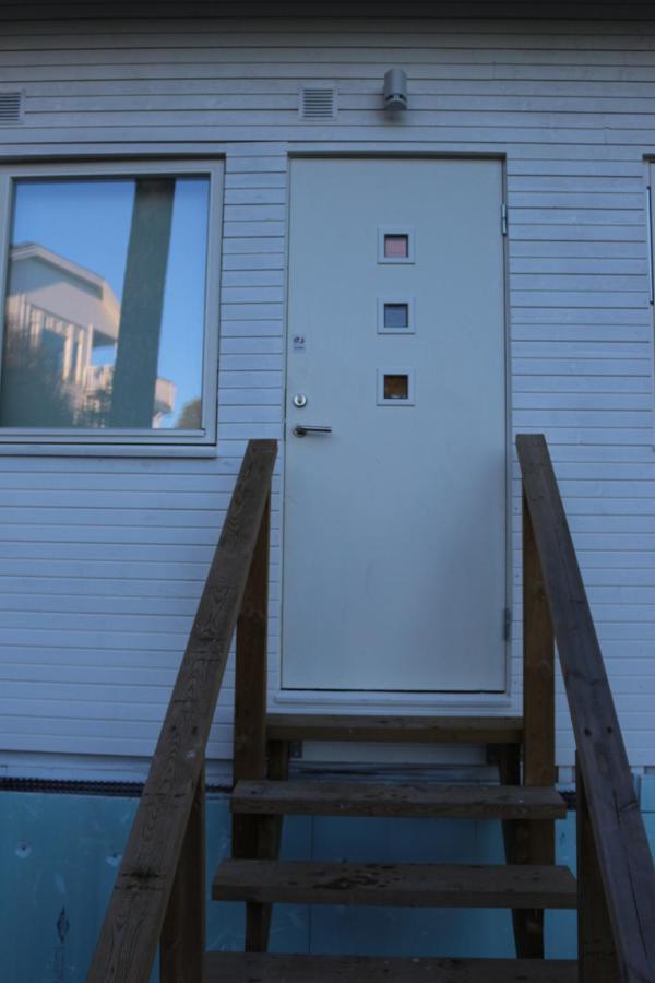 Appartement With1 Bedroom Separate Living With A Sofa Bed And A Tiny Kitchen A Bathroom Located In Nordstrand Near By The Sea For 3 Guests With A Garden And Grill 5 Extra Guests With Extra Cost In The With Sea View Just Outside The Apar