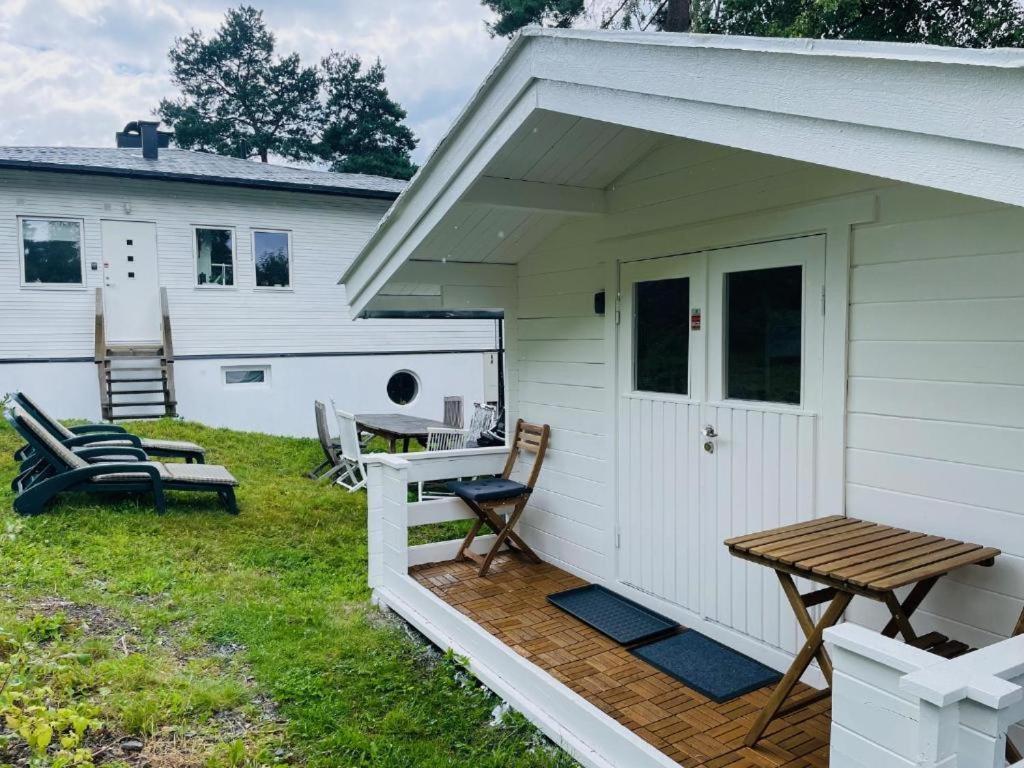 Appartement With1 Bedroom Separate Living With A Sofa Bed And A Tiny Kitchen A Bathroom Located In Nordstrand Near By The Sea For 3 Guests With A Garden And Grill 5 Extra Guests With Extra Cost In The With Sea View Just Outside The Apar